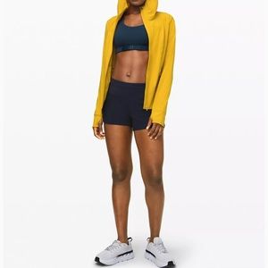 LULU speed up short - black - 4 inch long - size 4